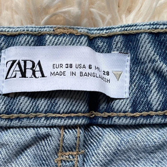 ZARA High Rise Frayed Cut off Style Hem Denim Shorts washed blue size 6 - Picture 3 of 5